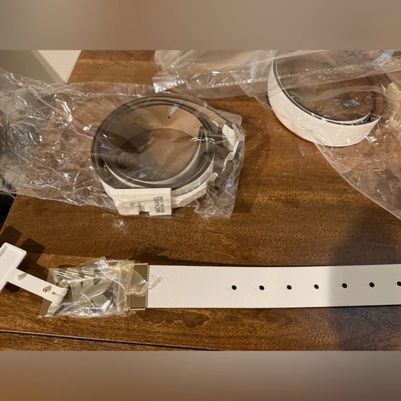 NWT! Michael Kors reversible waist belt in white leather and MK logos. S and M - Picture 16 of 16